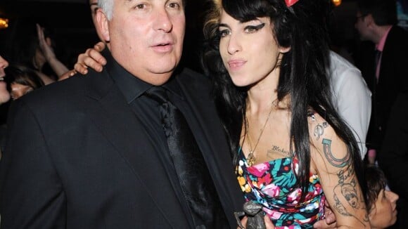 Amy Winehouse : Son père Mitch intraitable avec ceux qui touchent à sa fille