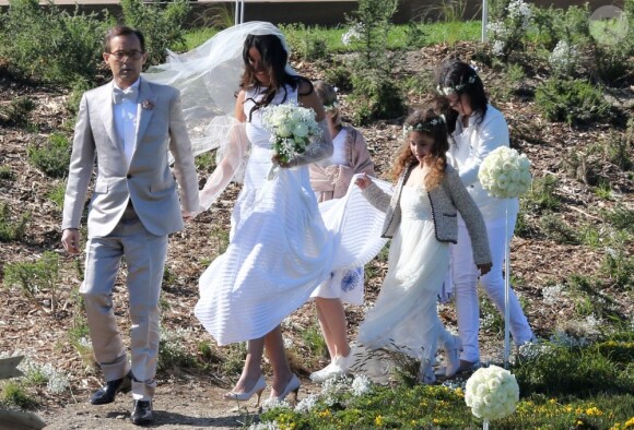 Jean-Luc Delarue et Anissa Khel le jour de leur mariage le 12 mai 2012 à Sauzon.