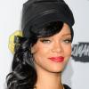 Rihanna, dont l'album Unapologetic s'est placé numéro 1 des charts dès sa semaine de sortie, a gagné 53 millions de dollars entre mai 2011 et 2012.
