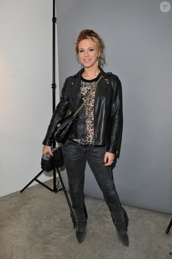 Lorie à la soirée de lancement de l'appareil photo Olympus 'Pen Lite' à la boutique Ephemere Olympus à Paris le 6 Decembre 2012.