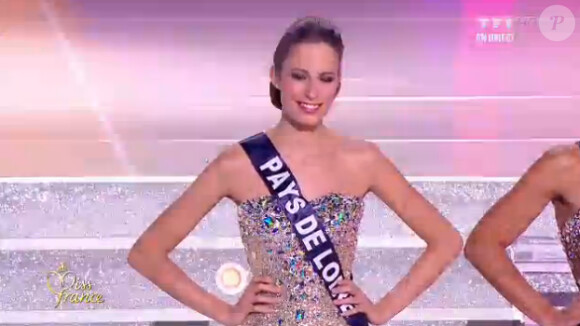 Miss Pays de Loire élue quatrième dauphine lors de la soirée d'élection Miss France 2013 le samedi 8 décembre 2012 sur TF1