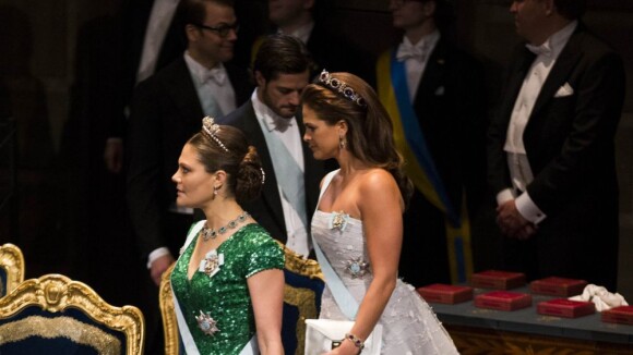 Victoria et Madeleine de Suède : Etincelantes en robe de bal pour les Nobel 2012