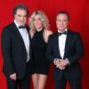 Raphaël Mezrahi, Eve Angeli et Fabien Lecoeuvre lors de l'enregistrement de l'émission Le grand cabaret sur son 31, le 7 décembre 2012. L'émission sera diffusée le 31 décembre 2012.