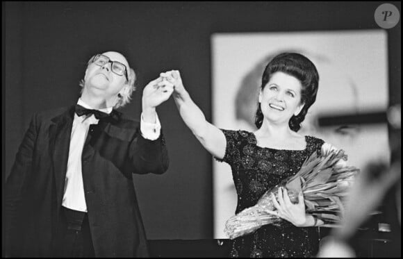 Galina Vishnevskaïa et Mstislav Rostropovitch lors du concert de soutien au dissident Andrei Sakharov en 1980 à la Salle Pleyel, à Paris.