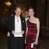 Sir John B Gurdon, prix Nobel de médecine, et Lady Jean Gurdon arrivant pour le dîner de gala en l'honneur des lauréats des prix Nobel, donné le 11 décembre 2012 dans la salle Mer Blanche du palais Drottningholm, à Stockholm.