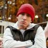 Eminem dans le clip de C'mon Let Me Ride,nouveau single de Skylar Grey extrait de l'album Don't Look Down qu'il co-produit et dont la sortie est fixée au printemps 2013.