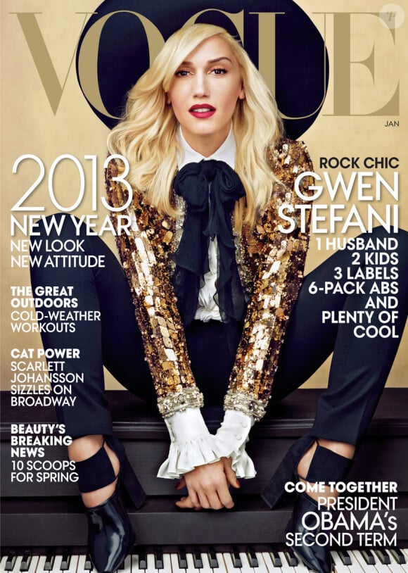 Gwen Stefani, habillée en Saint Laurent et chaussée de bottines Alexander Wang, pose en couverture du magazine Vogue de janvier 2013. Photo par Annie Leibovitz.