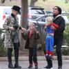 Gwen Stefani, son mari Gavin Rossdale et leurs fils Kingston et Zuma assistent à une fête d'anniversaire à Los Angeles, le 8 décembre 2012.
