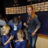 Helena Seger et ses enfants Vincent et Maximilian lors de la présentation officielle de Zlatan Ibrahimovic au Parc des Princes à Paris le 18 juillet 2012