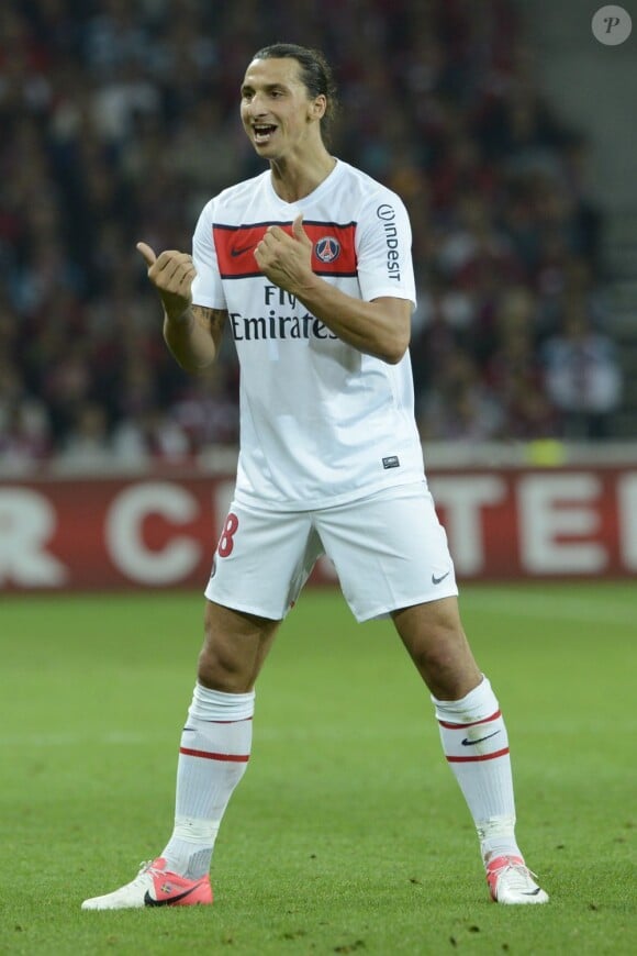 Zlatan Ibrahimovic lors du match entre Lille et le Paris Saint-Germain au Grand Stade de Lille le 2 septembre 2012. Grâce à un doublé du Suédois, le PSG fait tomber le champion de France en titre (2-1)