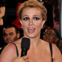 X Factor - Britney Spears : Décolleté plongeant pour la victoire de Tate Stevens
