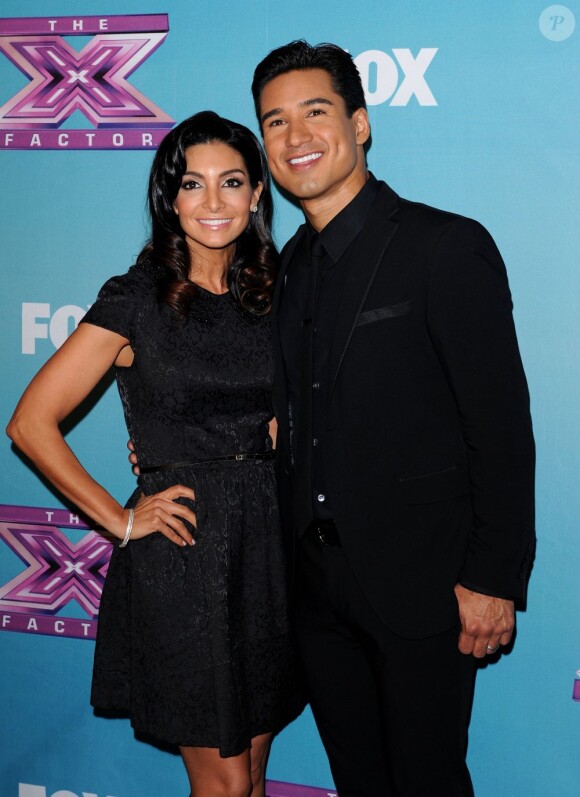 Mario Lopez et sa femme Courtney Mazza le soir de la grande finale de X Factor saison 2, à Los Angeles le 20 décembre 2012.