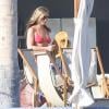Jennifer Aniston en bikini sur une plage de Cabo au Mexique en vacances avec son fiancé Justin Theroux, le 24 décembre 2012