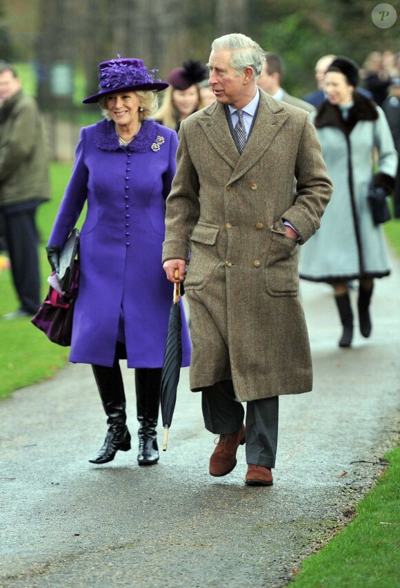 Camilla Parker Bowles et le prince Charles. La famille royale d'Angleterre assiste à la messe de Noël en l'église St Mary Magdalene Church à Sandringham. Le 25 décembre 2012