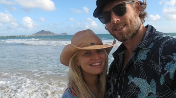 Jessica Simpson et son fiancé Eric Johnson à Hawaï. Photo postée le 26 décembre 2012