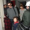 Eddie Cibrian, ses enfants Jake et Mason et LeAnn Rimes à l'aéroport de Los Angeles, le 26 décembre 2012.