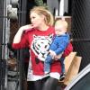 Hilary Duff et son fils Luca vont faire du shopping à West Hollywood, le 12 décembre 2012.