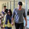 Les acteurs Lea Michele et Cory Monteith (Glee), arrivant à l'aéroport de Los Angeles, le 5 janvier 2013.