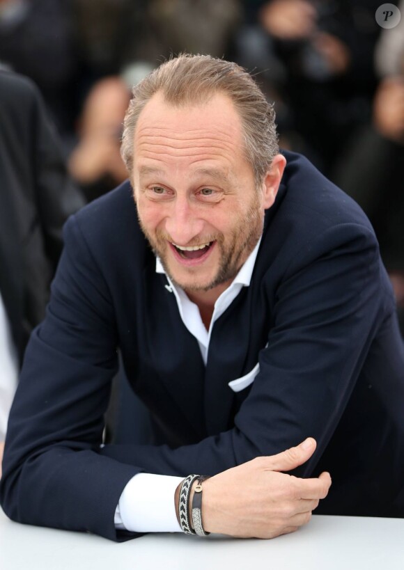 Benoît Poelvoorde lors du photocall cannois du film Le Grand Soir, le 22 mai 2012.