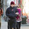 Emma Roberts et son compagnon Evan Peters se promènent dans les rues de New York, le 7 janvier 2013.