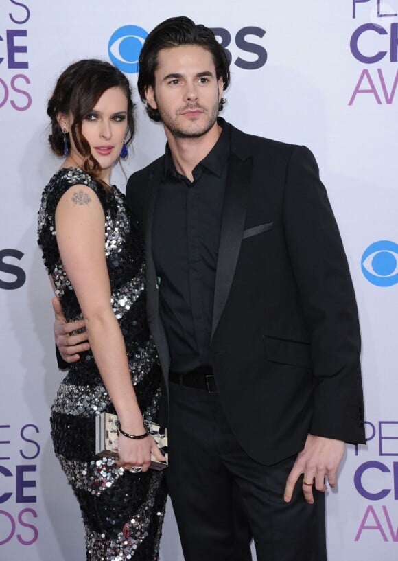 Rumer Willis et Jayson Blair aux People's Choice Awards 2013 à Los Angeles le 9 janvier 2013. Le couple était très glamour en noir.