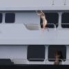 Lily Cole en vacances sur un yacht sur l'île de Saint-Barthélemy le 3 janvier 2013.