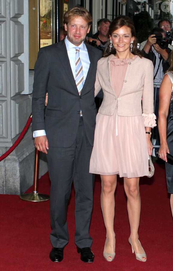 Le prince Floris d'Orange-Nassau et la princesse Aimée à Amsterdam en septembre 2011. En 2013, le couple attend son troisième enfant, pour le mois de juillet.