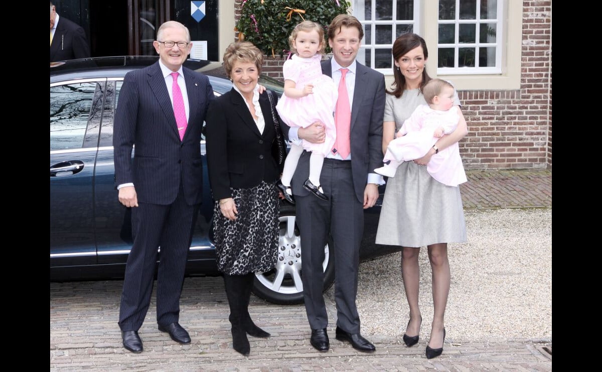 Photo Le Prince Floris Dorange Nassau Et La Princesse Aimée Avec Leurs Filles Magali Et 9534