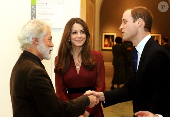 Le duc et la duchesse de Cambridge à la National Portrait Gallery de Londres le 11 janvier 2013. Leur premier enfant doit naître en juillet.
