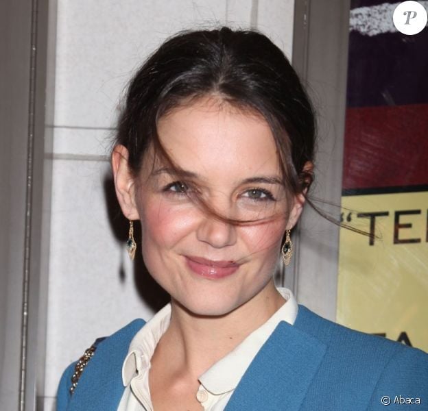 Katie Holmes assiste à la première de la pièce The Other Place à Broadway, le 10 janvier 2013.