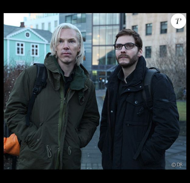 Julian Assange : Première image du biopic avec Benedict ...