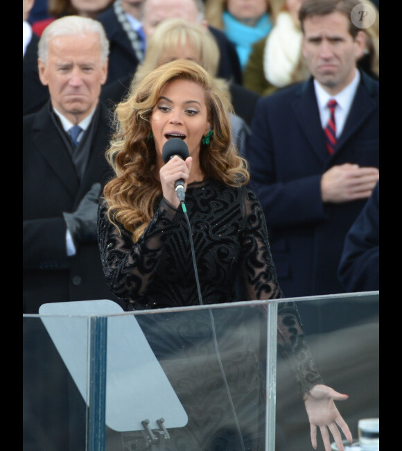 Beyoncé chante à l'investiture de Barack Obama, à Washington, le 24 janvier 2013.