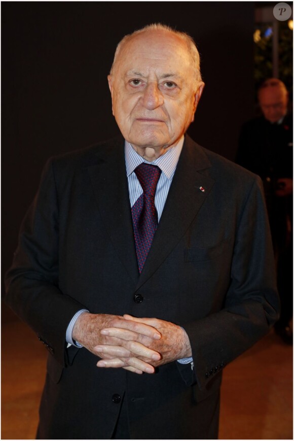 Pierre Bergé, co-fondateur de la maison Yves Saint Laurent, présidait le 11e Dîner de la Mode contre le Sida au Pavillon d'Armenonville. Paris, le 24 janvier 2013.