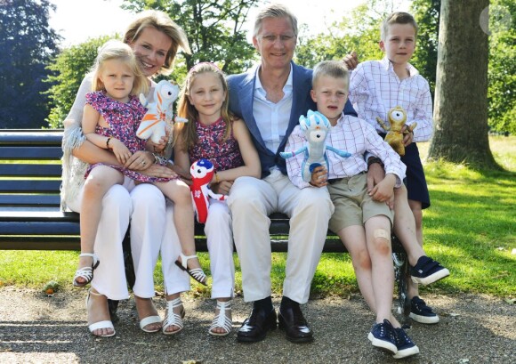 Le prince Phillipe et la princesse Mathilde de Belgique avec leurs enfants à Londres lors des JO 2012.