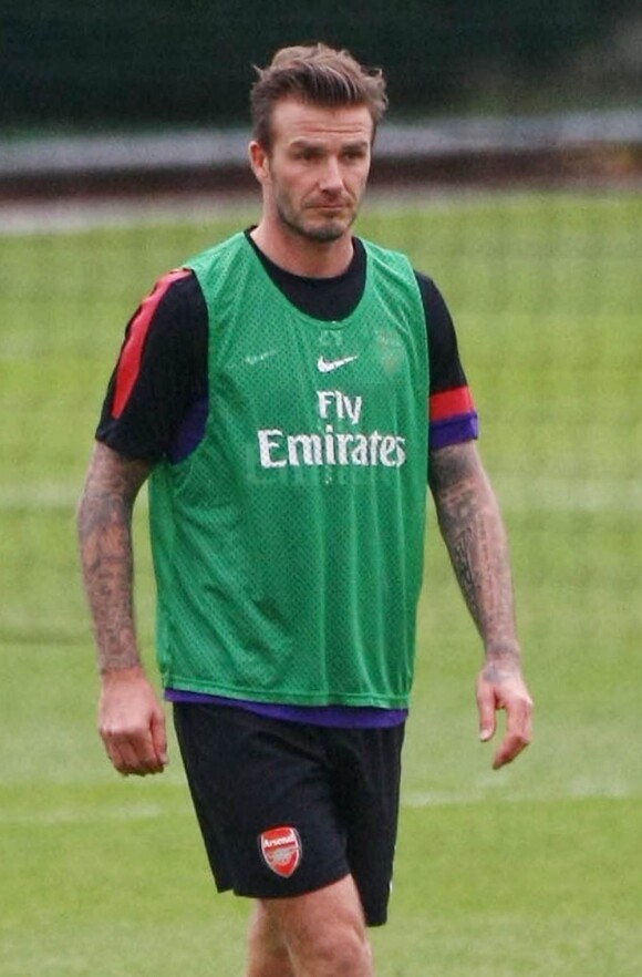 David Beckham contrarié par son niveau lors d'un entraînement avec l'équipe d'Arsenal, le 29 janvier 2013 au Shenley Training Center de Shenley, afin de garder la forme en attendant de trouver un nouveau club