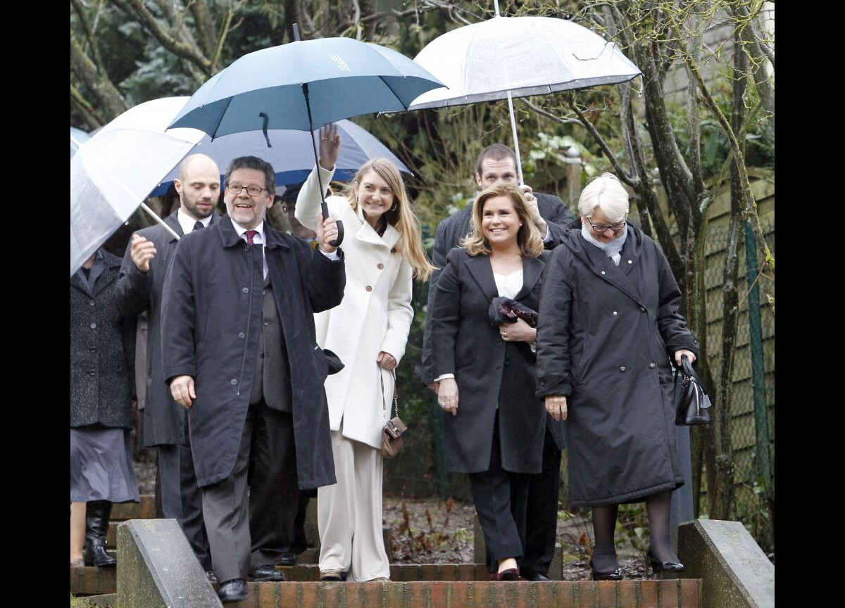 Photo : Visite pluvieuse mais avec le sourire de la grande-duchesse