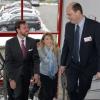 La grand-duc héritier Guillaume et son épouse Stéphanie en visite au sein de la société Doneck Euroflex à Grevenmacher, le 28 janvier 2012.