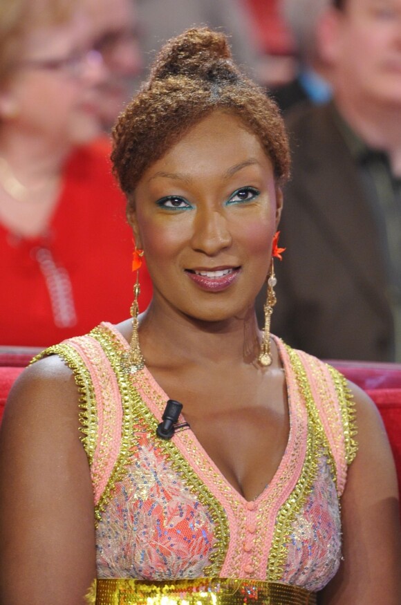 Nadège Beausson-Diagne à l'enregistrement de l'émission Vivement Dimanche à Paris, le 29 Janvier 2013, et qui sera diffusée le 3 février 2013.