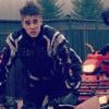Le jeune Justin Bieber pose en photo avec Lil Twist, lors d'une virée en quad, le 31 janvier 2013.