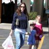 Jennifer Garner emmène ses filles Violet et Seraphina au Farmer's Market à Los Angeles, le 3 février 2013.