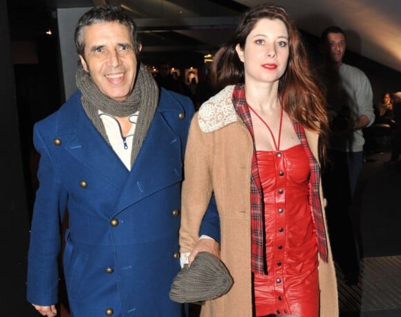 Julien Clerc et sa femme Hélène Grémillon à l'avant-première du film de Miou-Miou et Sophie Marceau à Paris le 5 février 2013.