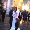 Exclusif : Julien Clerc et Hélène Grémillon se sont mariés à la mairie du 16e arrondissement de Paris, en présence de leur fils Léonard. Le 17 décembre 2012.
