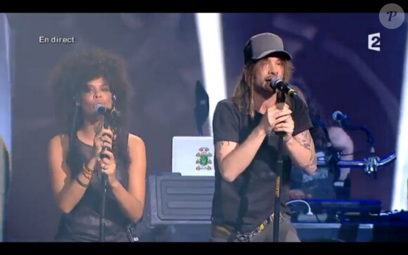Shaka Ponk interprète "I'm Picky" lors des Victoires de la Musique, sur France 2 le 8 février 2013.
