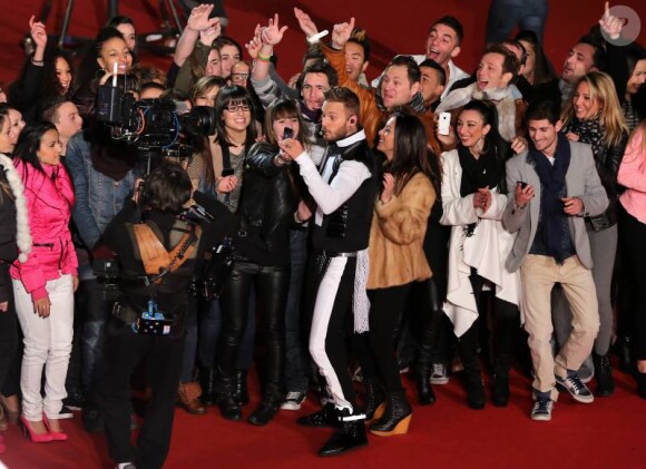M. Pokora durant sa prestation sur le titre "On est là", le 26 janvier 2013 à Cannes lors des NRJ Music Awards.