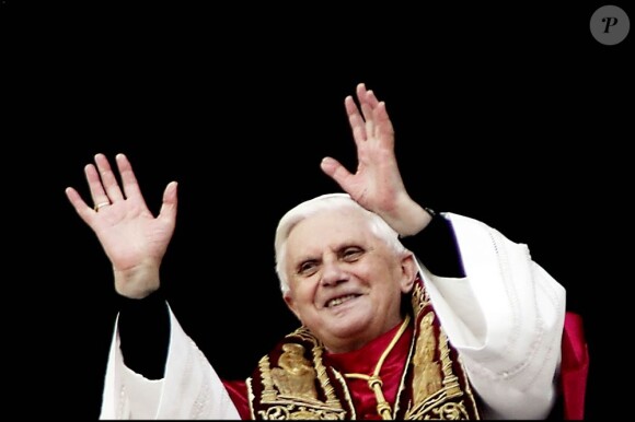 Benoît XVI au Vatican le 19 avril 2005.