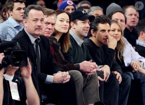 Tom Hanks, Christopher McDonald, Olivia Wilde, Jason Sudeikis, Ben Stiller et Christine Taylor au Madison Square Garden de New York le 10 février 2013.
