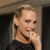 Exclusif - Molly Sims visite le Walgreens Web Pickup Kiosk de la MADE Fashion Week. New York, le 11 février 2013.