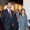 La princesse Letizia et le prince Felipe d'Espagne inauguraient ensemble le 14 février 2013 la Foire internationale d'art contemporain de Madrid.