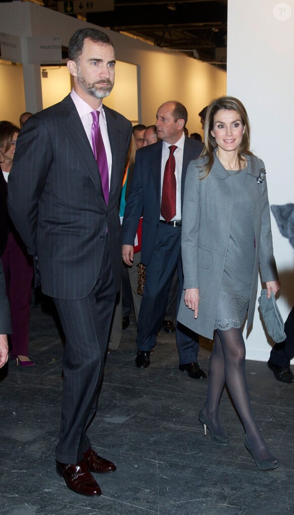 La princesse Letizia et le prince Felipe d'Espagne inauguraient ensemble le 14 février 2013 la Foire internationale d'art contemporain de Madrid.