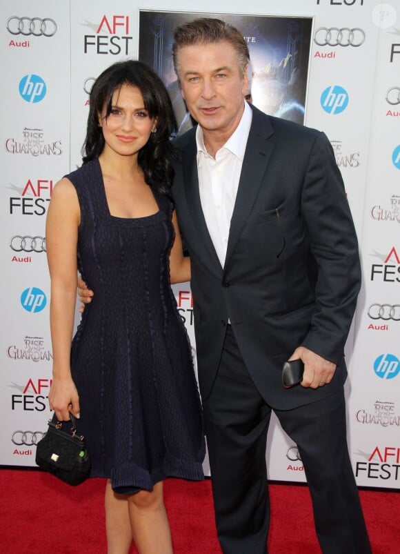 Alec Baldwin et sa femme Hilaria Thomas, à Los Angeles, le 4 novembre 2012.